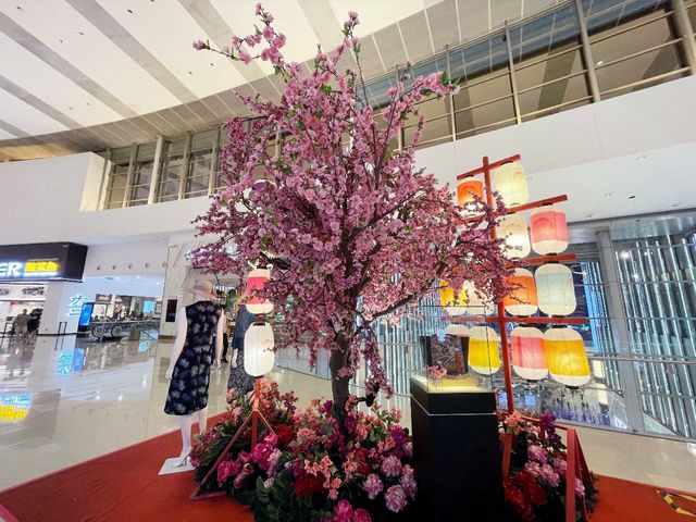 Lavish shopping mall