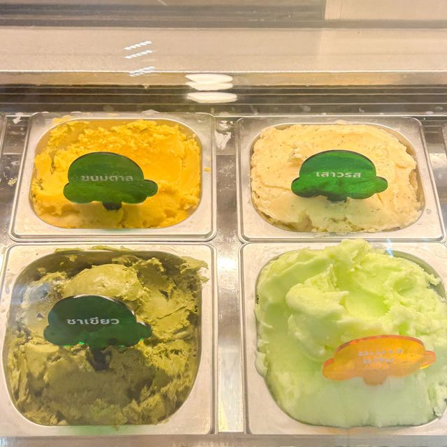 ไอติมโฮมเมดรับลมหนาว รสชาติไม่เหมือนใคร