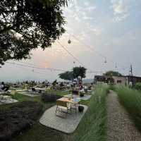 On the rock ปิ้งย่างวิวภูเขา