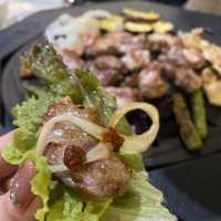 【大阪】水槽で泳ぐお肉！？鶴橋駅近のサムギョプサル