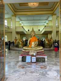 ไหว้พระขอพรที่วัดหลวงพ่อโสธร จังหวัดฉะเชิงเทรา