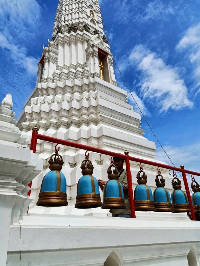 วัดระฆังโฆสิตารามวรมหาวิหาร 
