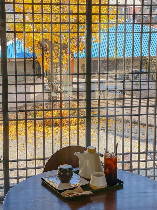 떠나가는 가을이 아쉽다면, 공주 로컬커피🍂