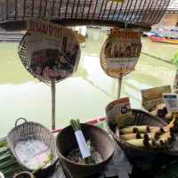 เที่ยวตลาดน้ำสี่ภาค พัทยา