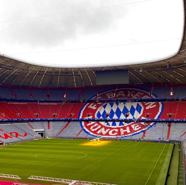 독일을 상징하는 세계적인 축구클럽 바이에른 뮌헨의 홈구장, 알리안츠 아레나⚽️