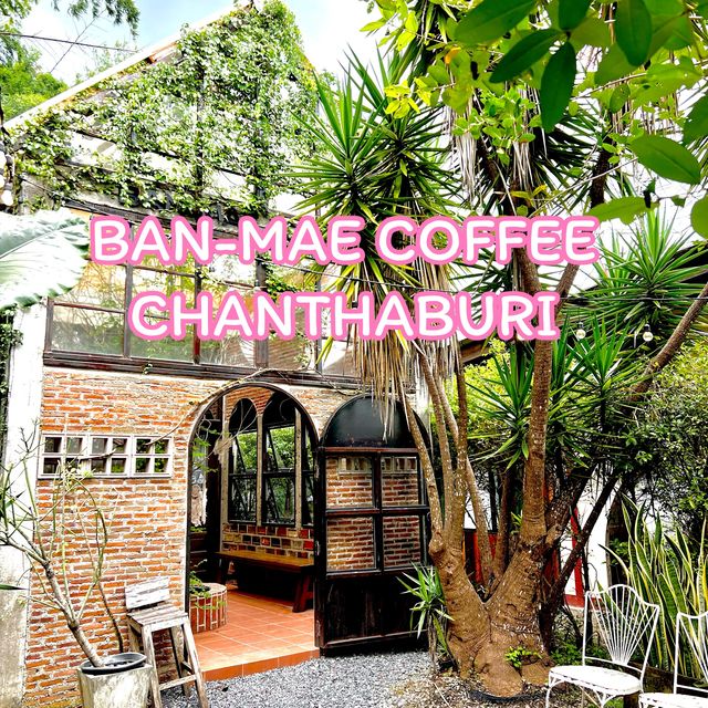 Banmae coffee ร้านคาเฟ่ที่ของกินเเซ่บ