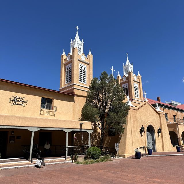 Exploring the Old Town of Albuquerque 🇺🇸 