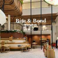 Bite & Bond คาเฟ่ย่านเสาชิงช้า