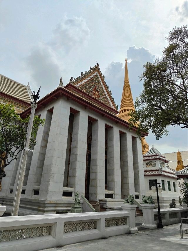ทำบุญวัดบวรนิเวศวิหาร