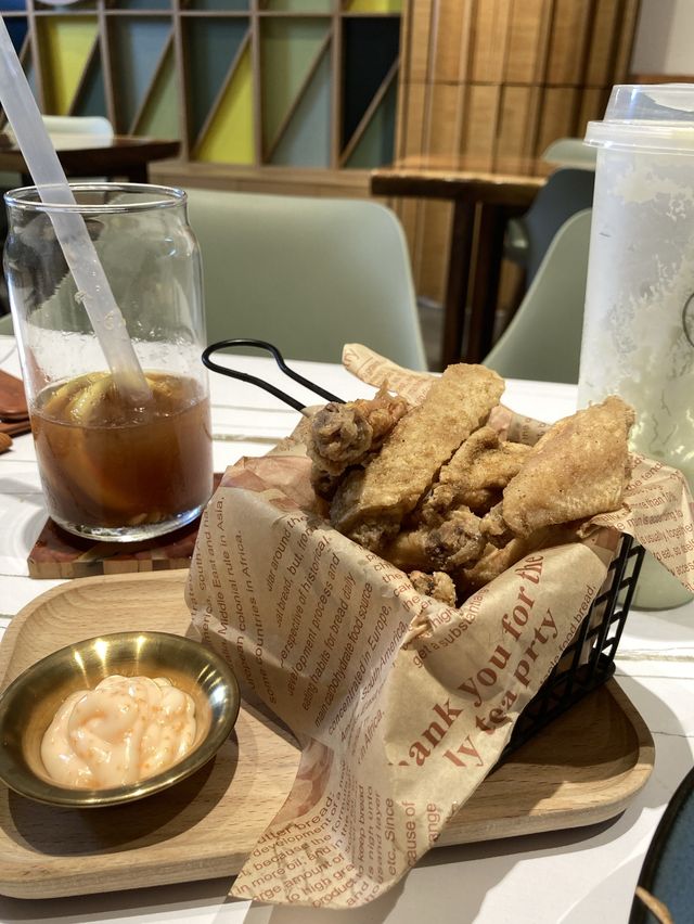 台式小店小茶角：口碑佳，牛角包和意粉系列受歡迎