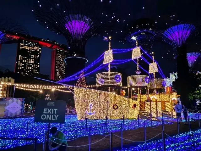 its Christmas Time ❄️