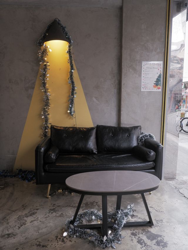 元朗工業風Cafe，推出二人聖誕大餐