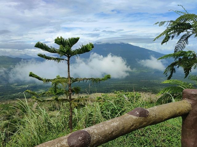 A breathtaking view of Mayon Skyline