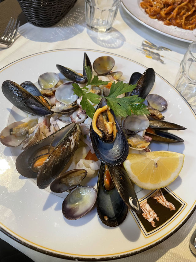 Spectacular Interior Restaurant in Rome