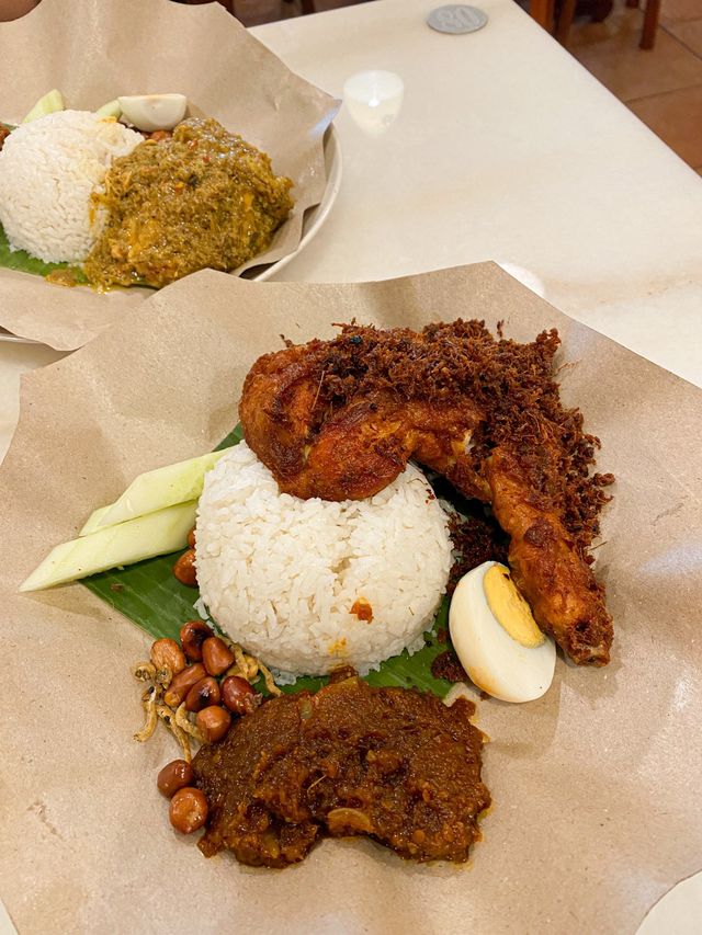 Famous Restaurant for Nasi Lemak in KL🇲🇾