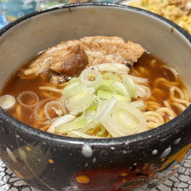 【大阪・心斎橋】1年間限定のコラボ店「人類みな麺類とエスサワダ」