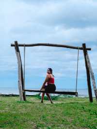 เดินเล่นริมหาด ชมทิวสน ที่หาดบางเบน