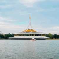 นั่งปิกนิก ปั่นเรือเป็ด ที่สวนหลวงร.9
