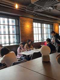 The Oyster House新店更舒適更美味～