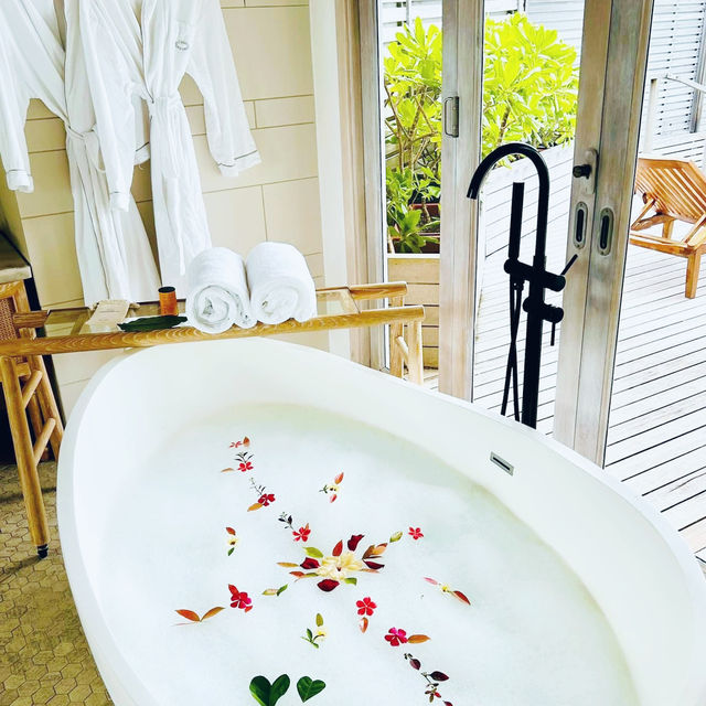 Luxurious stay @ Milaidhoo Island Maldives 🇲🇻