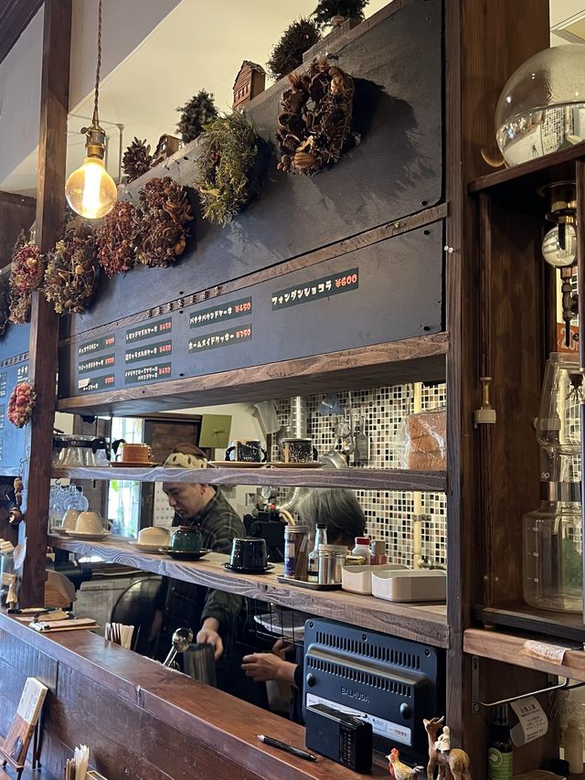 【名古屋カフェ】コーヒーと本とレコードのお店