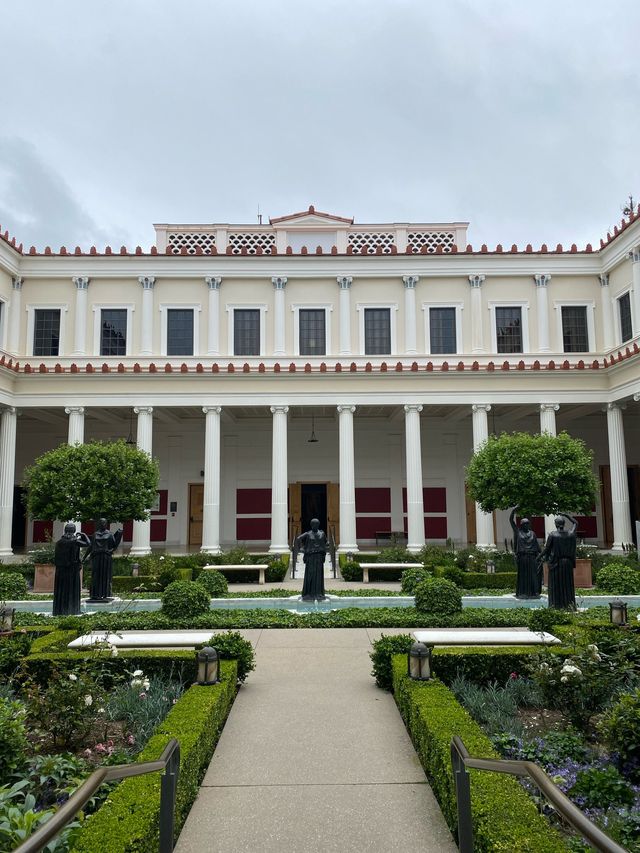 The most gorgeous villa/ museum in LA