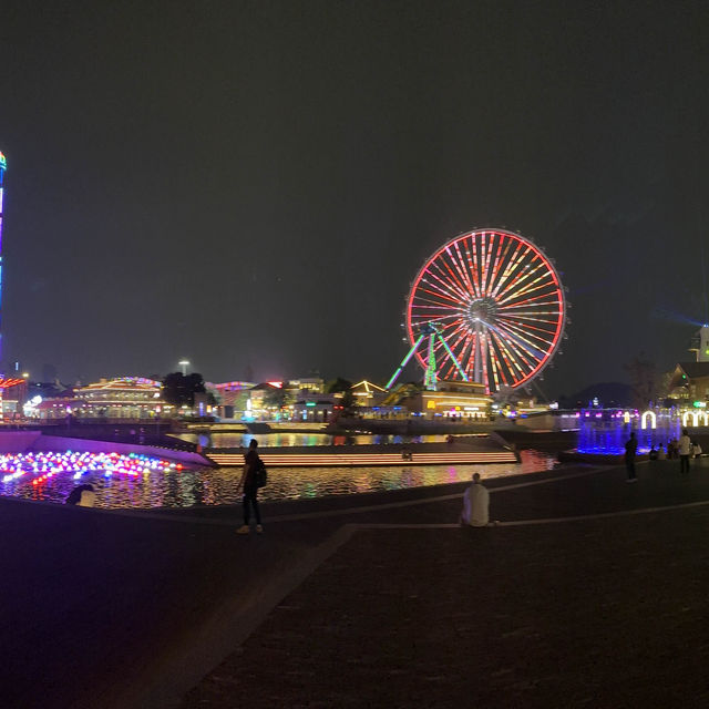 Nice place to stroll along with nice view!