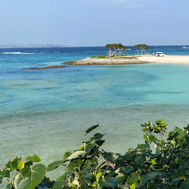 旗津的靈南海灘：天堂般的沙灘與清澈海水 🏖️🌊