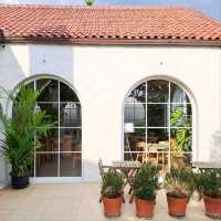 Casa by Lé SavoyeCasa Le Savoye