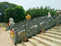 วิหารพระโพธิสัตว์กวนอิม สะพานข้ามแม่น้ำแคว