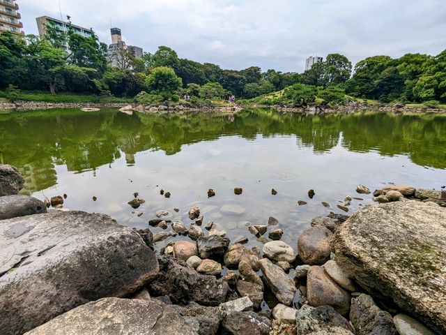 日本東京-靜謐清幽的名石山水園邸：清澄庭園