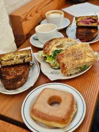 멜버른 피츠로이 🥪 HIP한 분위기의 도넛&샌드위치,토스트 맛집