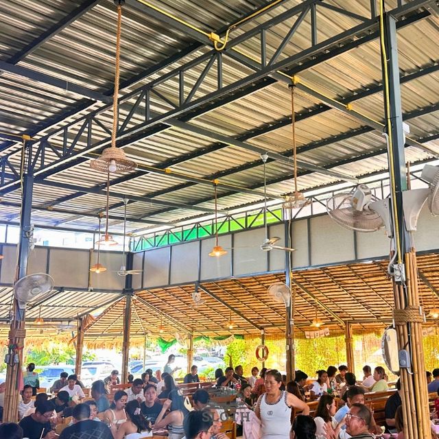 🥗 เที่ยวพัทยาใต้ แวะกินข้าวที่ ครัวบ้านพ่อตา