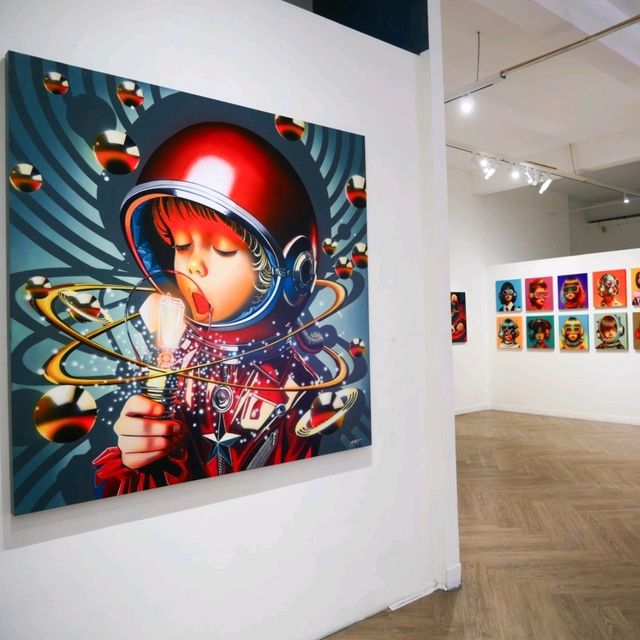 ไปดูนิทรรศการ Retro Futuristic Art แบบล้ำๆ กัน