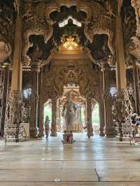 The Sanctuary of Truth: A Masterpiece of Art and Philosophy in Pattaya