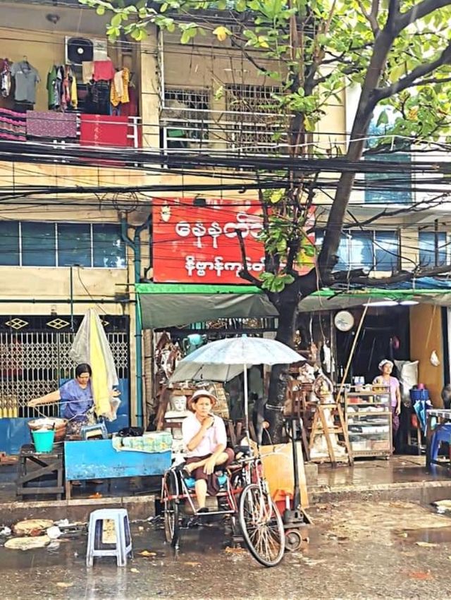 Discovering Yangon: A Day of Local Markets and Authentic Flavors