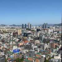 城市美景中的咖啡時光：首爾前廳酒店咖啡廳☕🏙️🌃