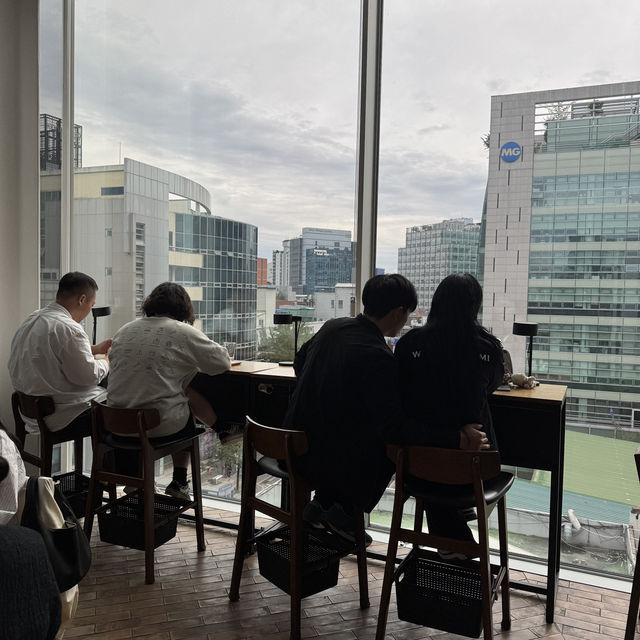 성수 카페 맥파이앤타이거성수티룸