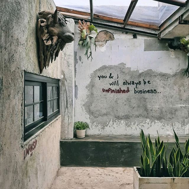 THIS COFFEE SHOP OWNED BY MARIO LAWALATA FEATURES AN "UNFINISHED" CONCEPT FOR ITS DESIGN