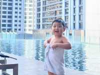 Infinity Pool สระว่ายน้ำลอยฟ้า @Skyview Hotel