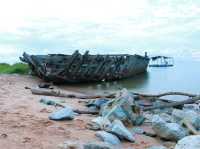 หาดลับนาเกลือ ชมเรือเก่า