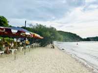 ชวนไปถ่ายรูปกับฝูงน้องห่านที่หาดเทียน