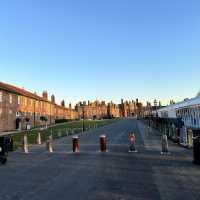 “Hampton Court Palace: A Royal Playground of History, Intrigue, and Unforgettable Adventures!”