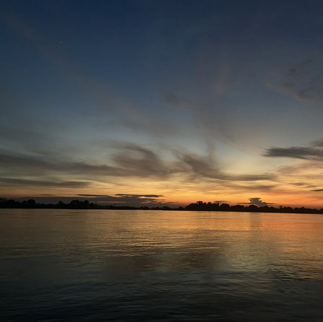 “Si Phan Don: Discover the Tranquil Beauty of Laos’ 4,000 Islands”