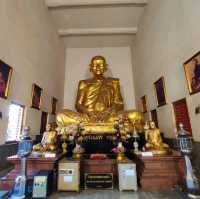 พระพุทธรูปปางประทานพร องค์ใหญ่ที่สุดในประเทศไทย