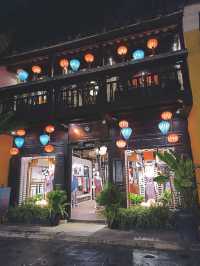 CHARMING OLD TOWN IN HOI-AN 😍