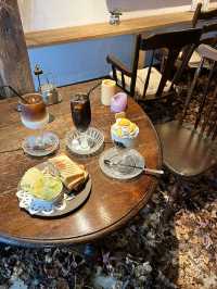 【福岡みやこ町】期間限定の落ち葉の絨毯のカフェ🍂
