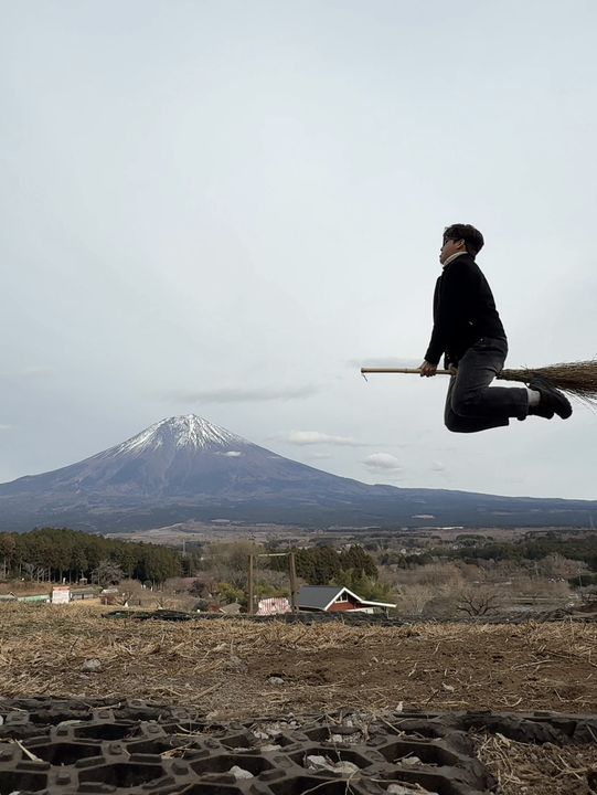 富士山超有名打卡點去一個地方就能拍到 - 馬飼野牧場 🐮
