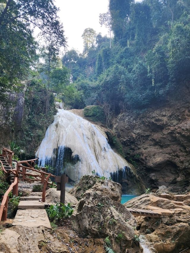 สวรรค์เดินดิน น้ำตกก้อหลวง