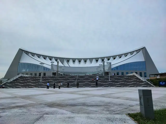 🌏 迷人的海之中道水族館：探索動物多樣性的奇妙旅程 🐬